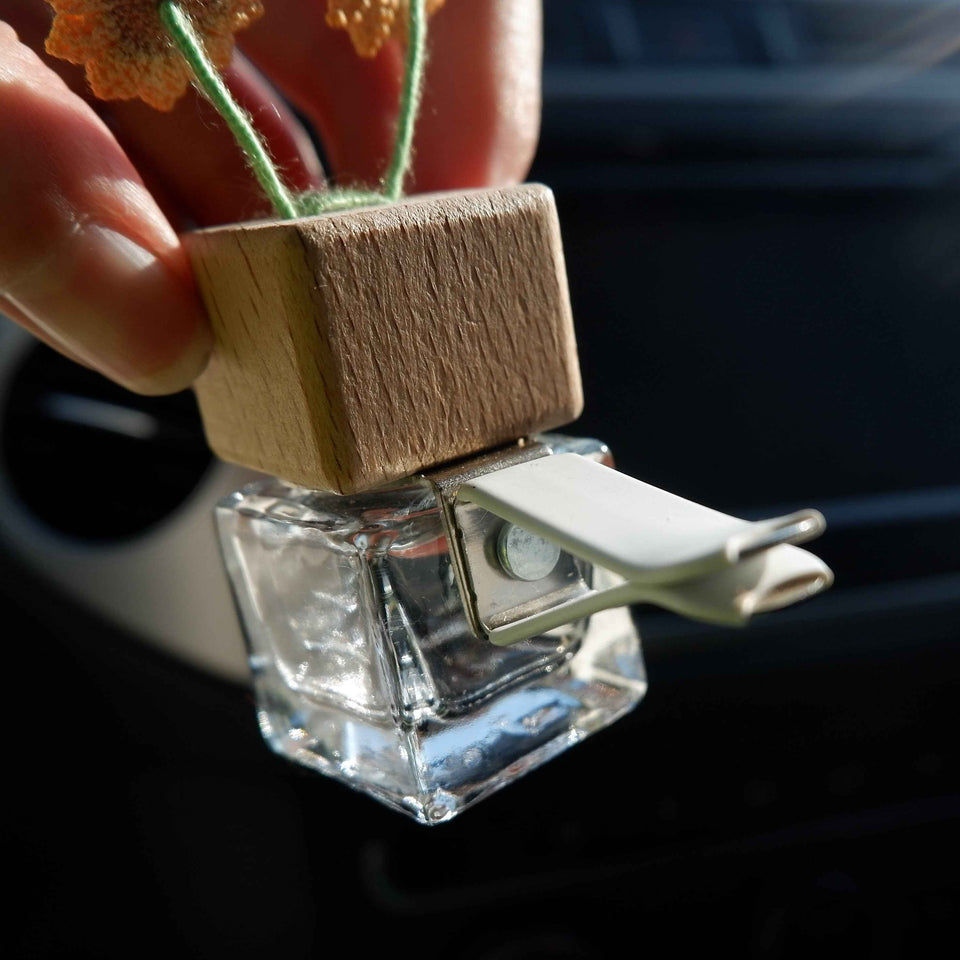 Strawberry and daisy glass car diffuser bottle with crochet vent clip