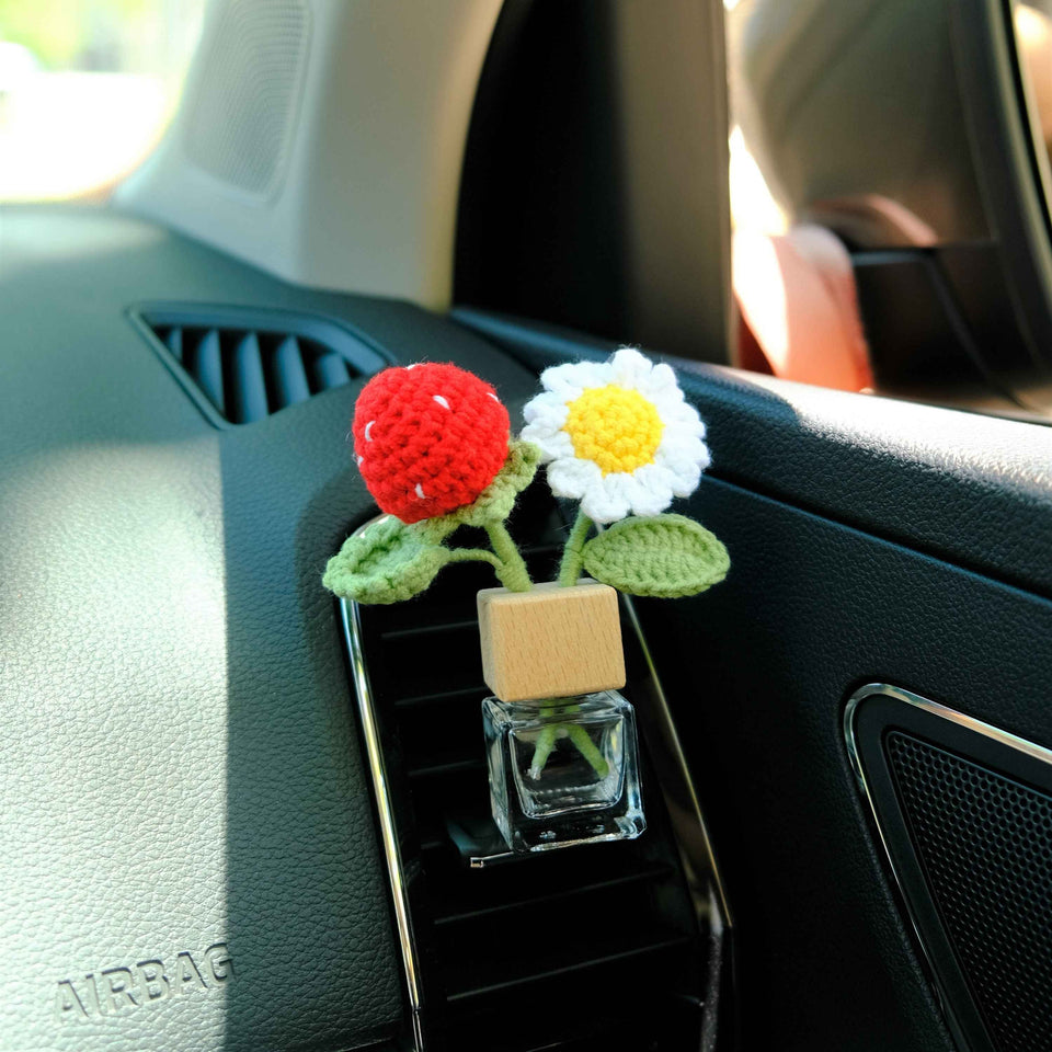 Crochet strawberry and daisy car vent clip diffuser bottle with glass bottle