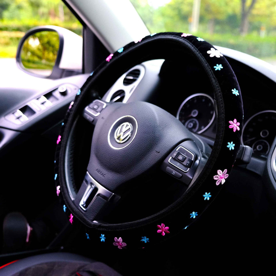 Pink flower steering wheel cover for 14.5 to 15 inch wheels