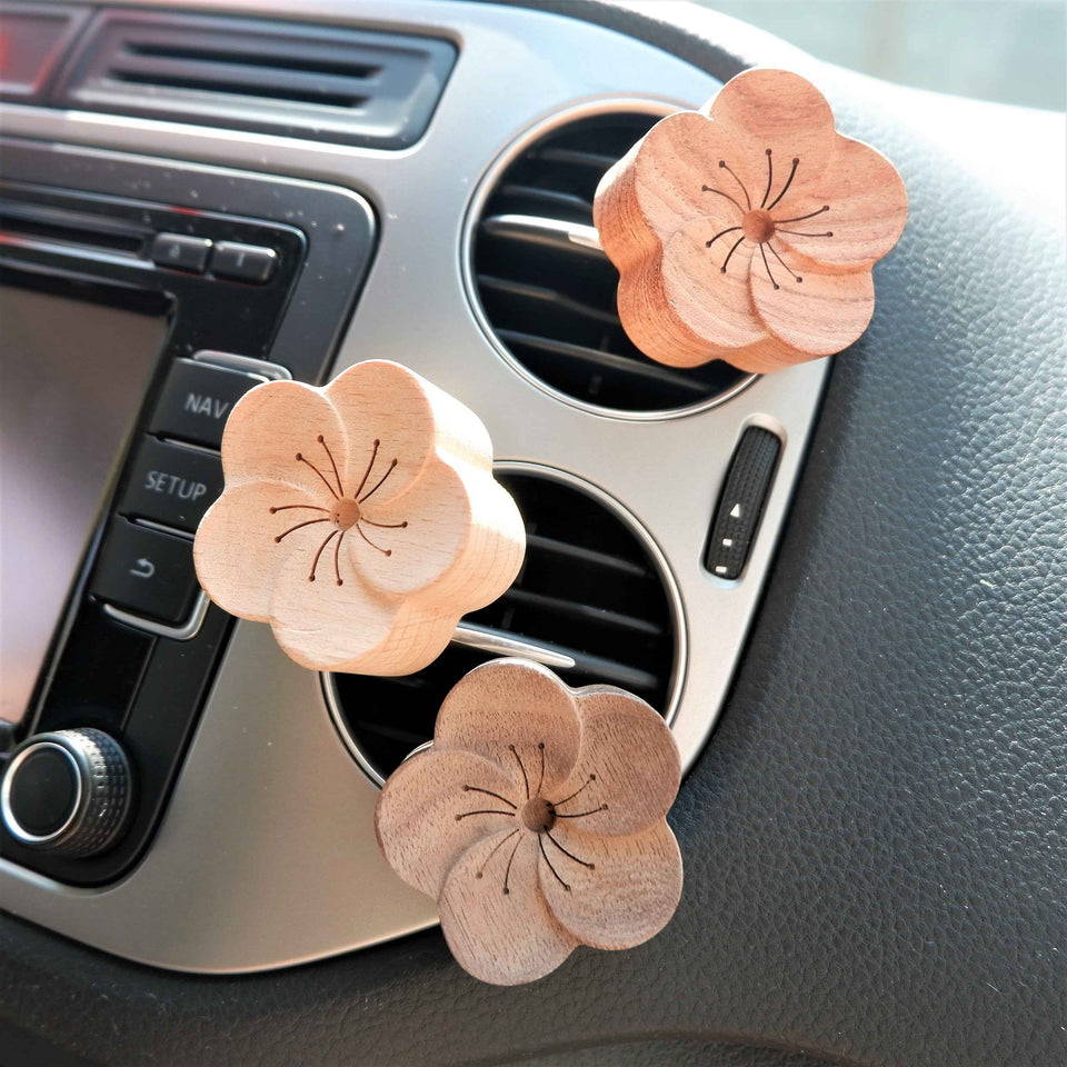 Wooden plum blossom flower car vent clip set for car air freshener use