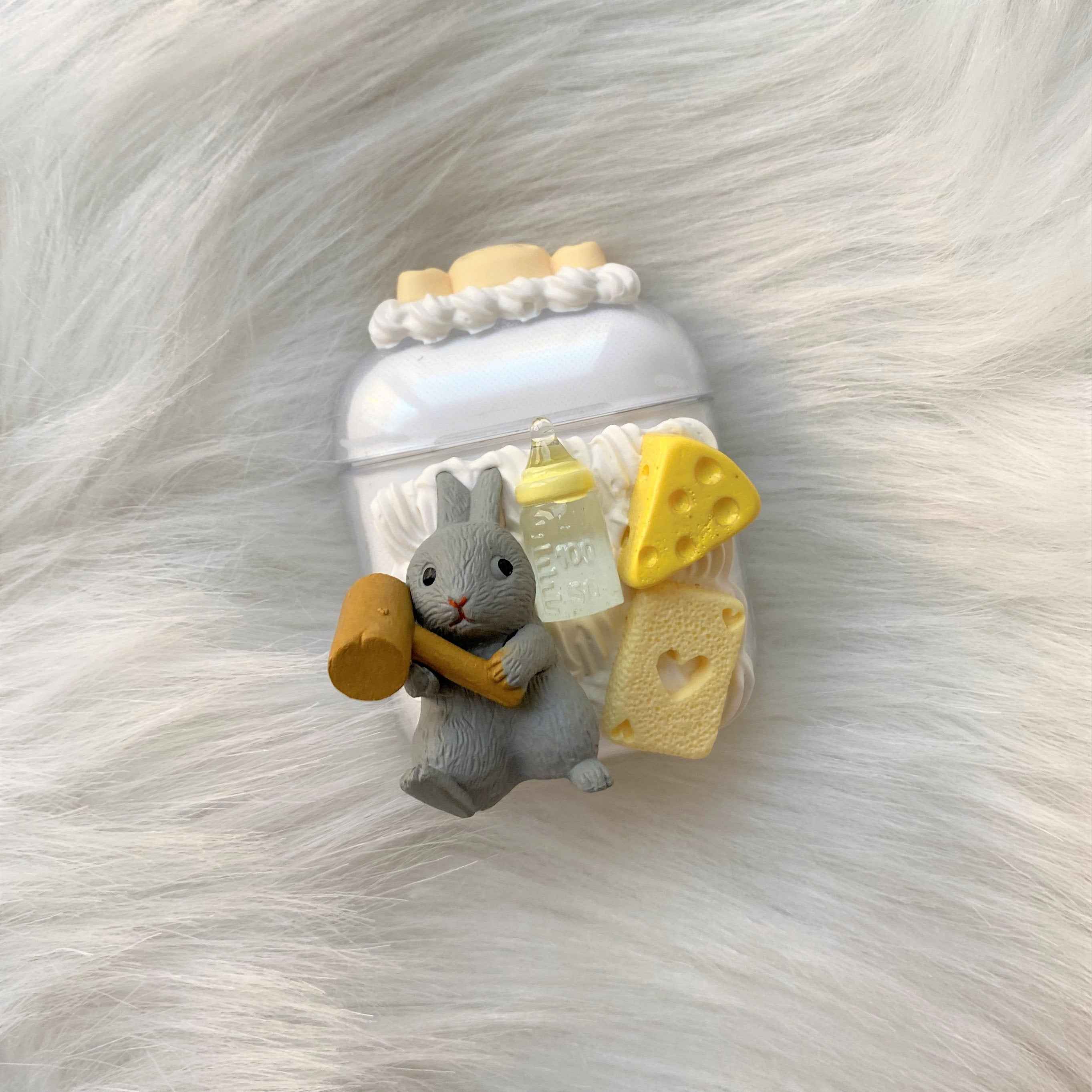 Decoden AirPods Case Kawaii Rabbit