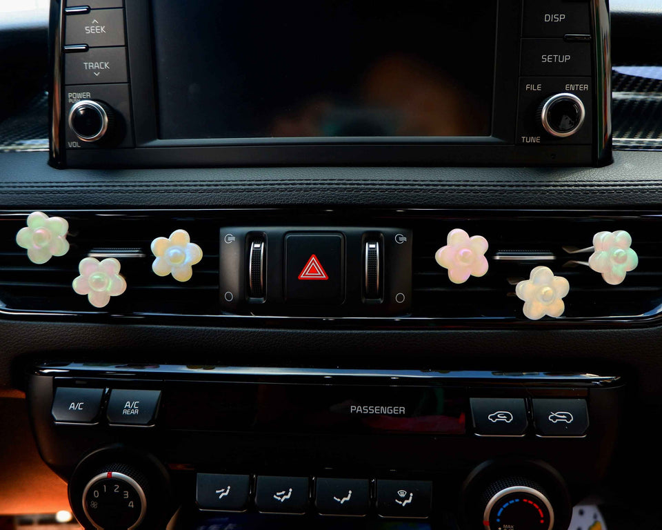 Bling daisy flower vent clips with absorbent plaster backs