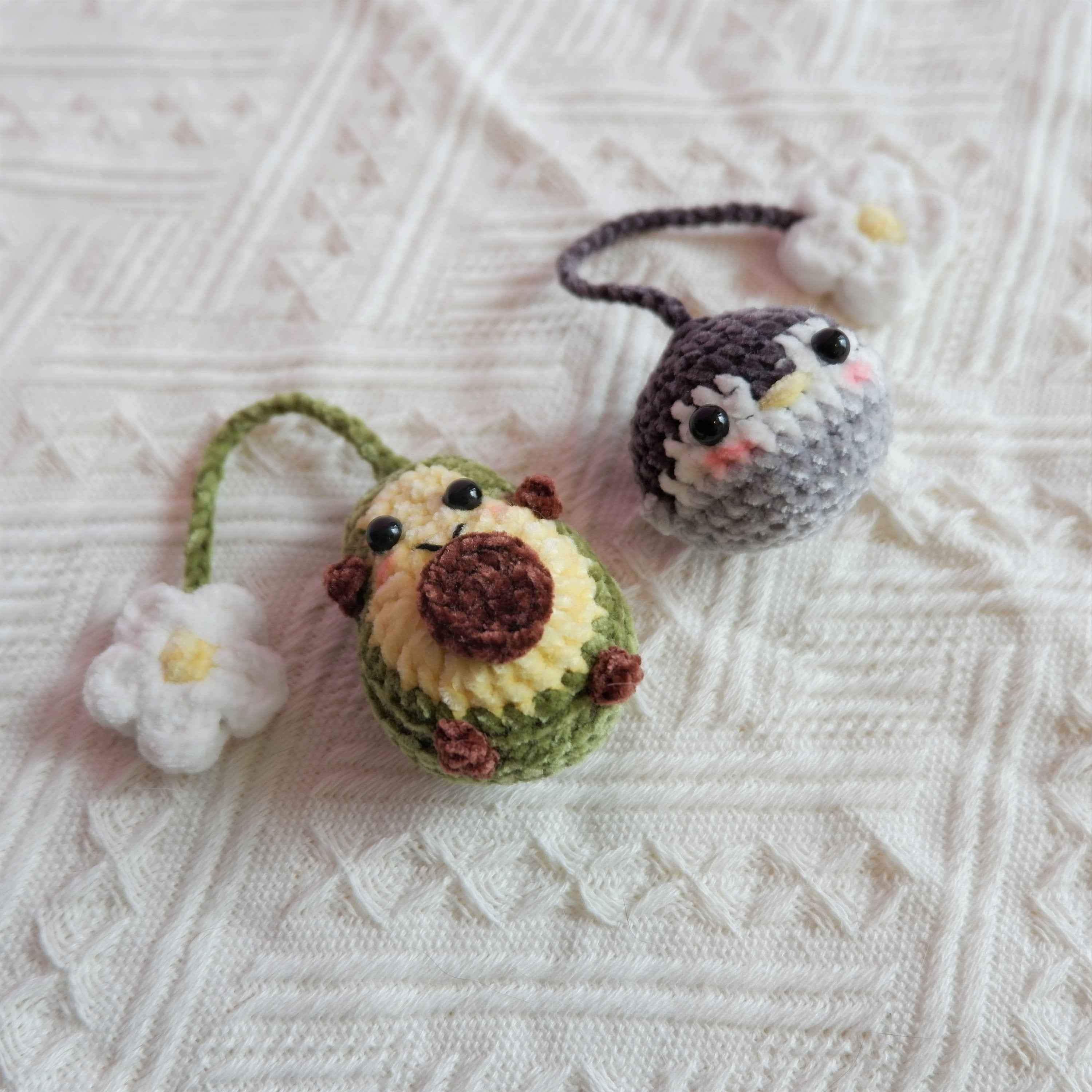 Car Mirror Hanging Accessories- Fluffy Penguin/Avocado & Daisy