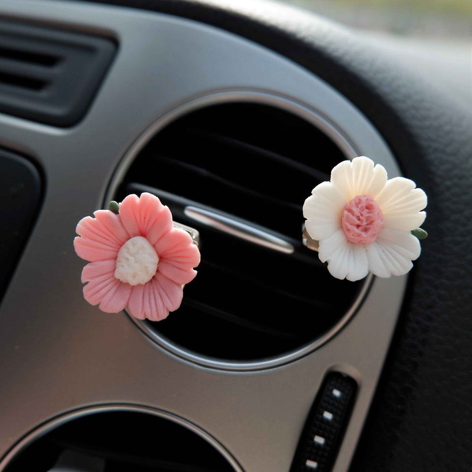 4-piece clay sakura flower vent clip set for car fragrance