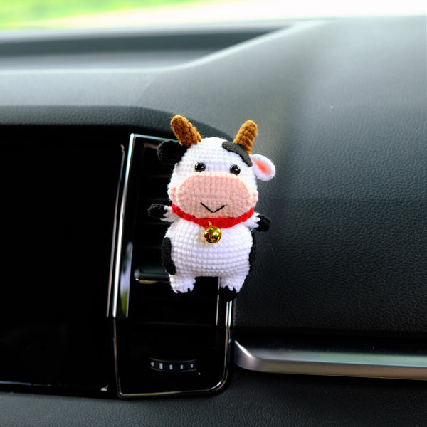 Crochet Cow Car Vent Clip Air Freshener, Kawaii Chunky Cow Car Vent Clip, Anime Car Accessories for Women, Cute Car Accessories Interior