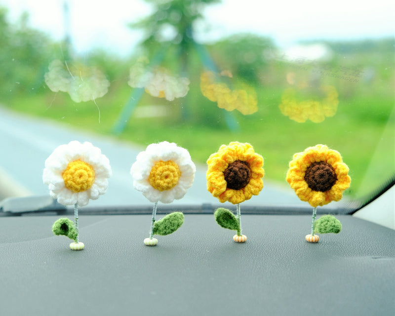 4Pcs/2Pcs Mini Sunflower & Daisy Car Accessories, Cute Crochet Bobble Head Flower Car Dashboard Decor, Boho Car Interior Accessory for Women