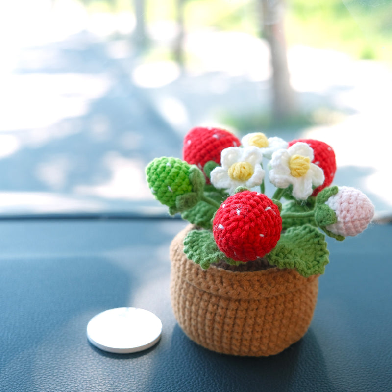 Crochet Strawberry Car Accessory, Strawberry/Daisy Potted Plant Car Dashboard Decor, Boho Car Interior Accessory for Women, Mothers Day Gift