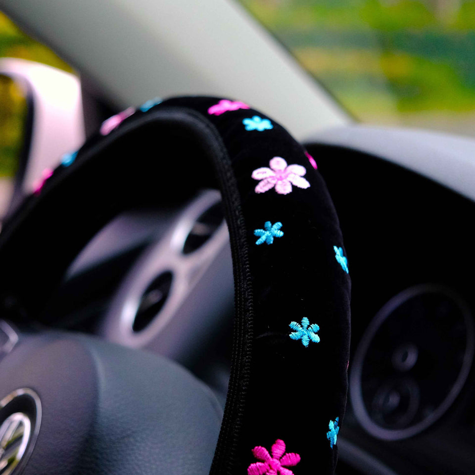 Pink flower embroidered elastic steering wheel cover detail