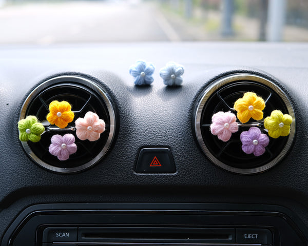 10Pcs Daisy Car Vent Clip, Rainbow Daisy Flower Car Clips, Cute Car Accessories Interior, Car Accessories for Women/Teens, Flower Car Magnet