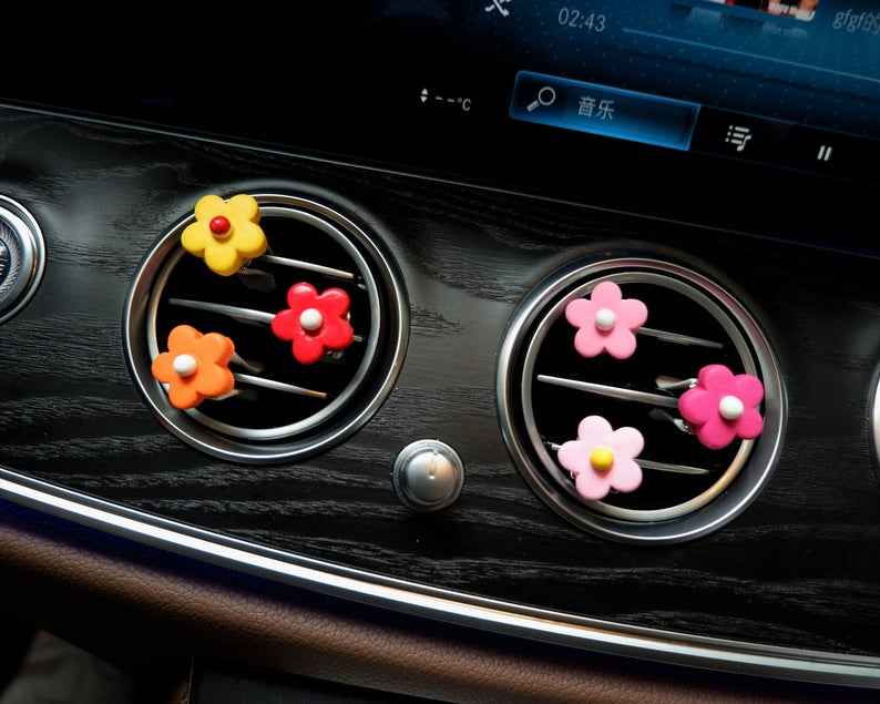 Little flower diffuser clips for universal car vents