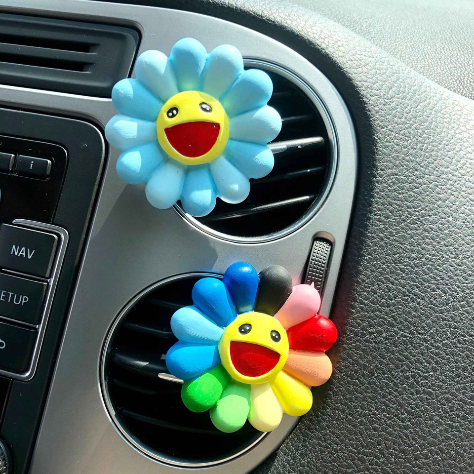 Sunflower diffuser clip for universal car vents with scented pad