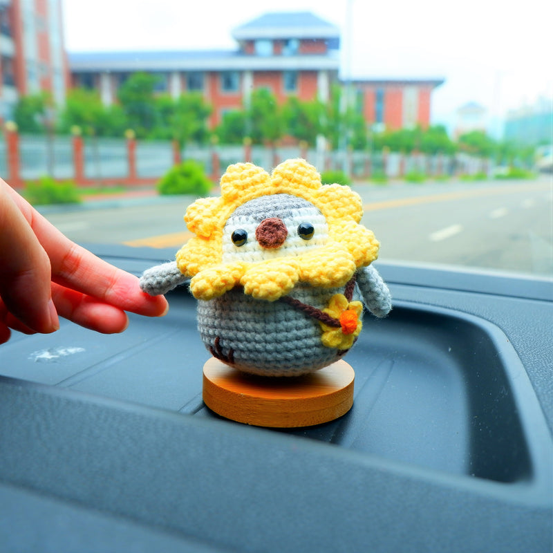 Kawaii Car Dashboard Decor, Crochet Fat Penguin Car Accessories, Cute Car Interior Decor, Sunflower Penguin Car Accessories for Teens/Women