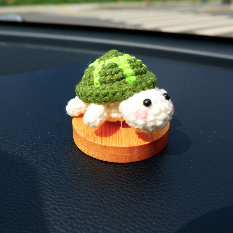 Cute Car Dashboard Decor, Crochet Sea Turtle Car Accessories for Teens/Women, Kawaii Car Interior Decoration, Mini Car Accessories