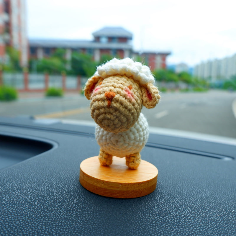 Cute Car Dashboard Decor, Crochet Mini Sheep Car Accessories for Teens/Women, Kawaii Car Interior Decoration, Christmas Gift