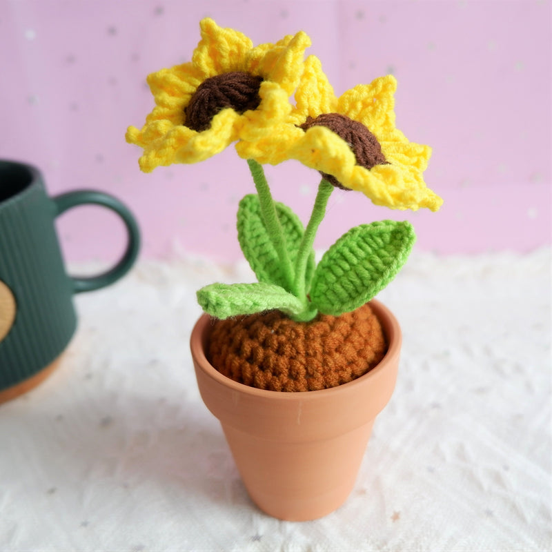 Crochet Potted Plants, Cute Mini Sunflower Car Dashboard Decor for Women, Work from Home Gifts, Office Desk Accessories, Housewarming Gift