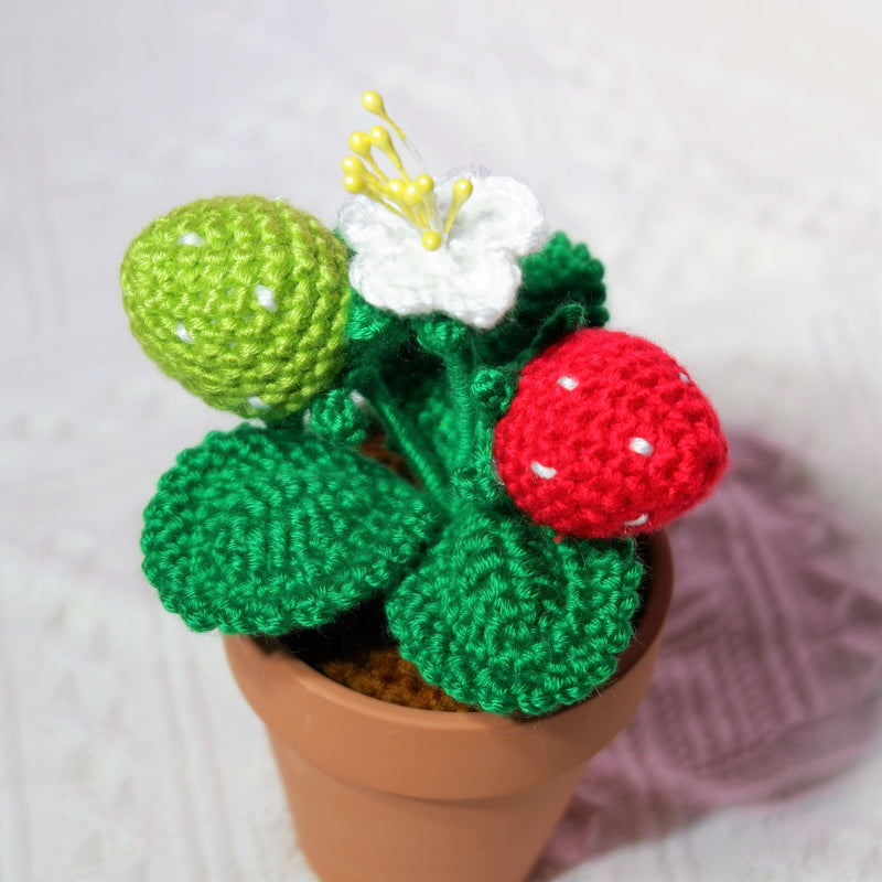 Crochet Mini Potted Plants, Strawberry Car Dashboard Decor, Kawaii Car Accessory for Women, Work from Home Gift, Office Desk Accessories