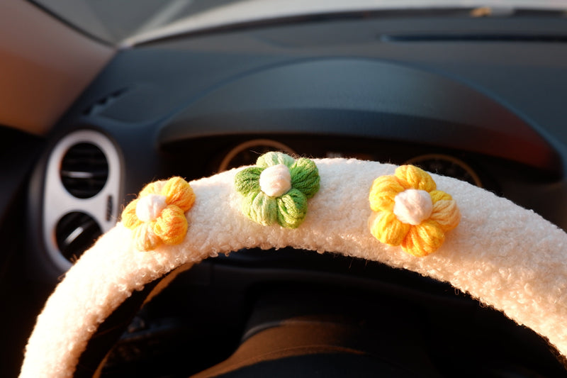 Crochet Gradient Fluffy Flower Steering Wheel Cover, Berber Fleece/Sherpa Swirls Steering Wheel Cover, Winter Car Accessories for Women