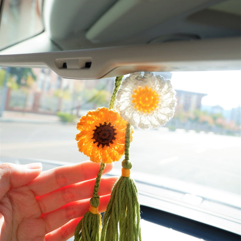 2Pcs Crochet Sunflower/Daisy Car Mirror Accessories, Hanging Tassels Car Rear View Mirror Hanging Accessory, Boho Retro Car Interior Decor