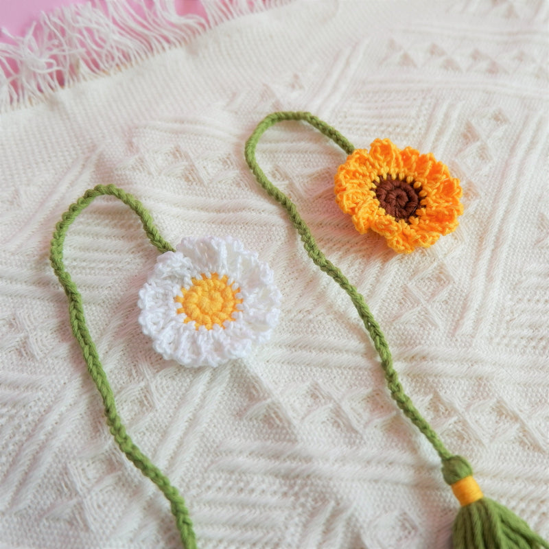 2Pcs Crochet Sunflower/Daisy Car Mirror Accessories, Hanging Tassels Car Rear View Mirror Hanging Accessory, Boho Retro Car Interior Decor