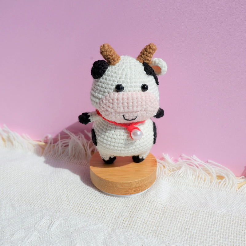 Crochet Cow Car Dashboard Decor, Chunky Cow Car Dashboard Accessory, Cute Interior Car Accessory for Women, Animal Car Charm, Gifts for Her