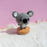 Cute Koala Car Dashboard Decor, Crochet Animal Car Accessories for Teens/Women, Kawaii Car Interior Decoration, Mini Car Accessories