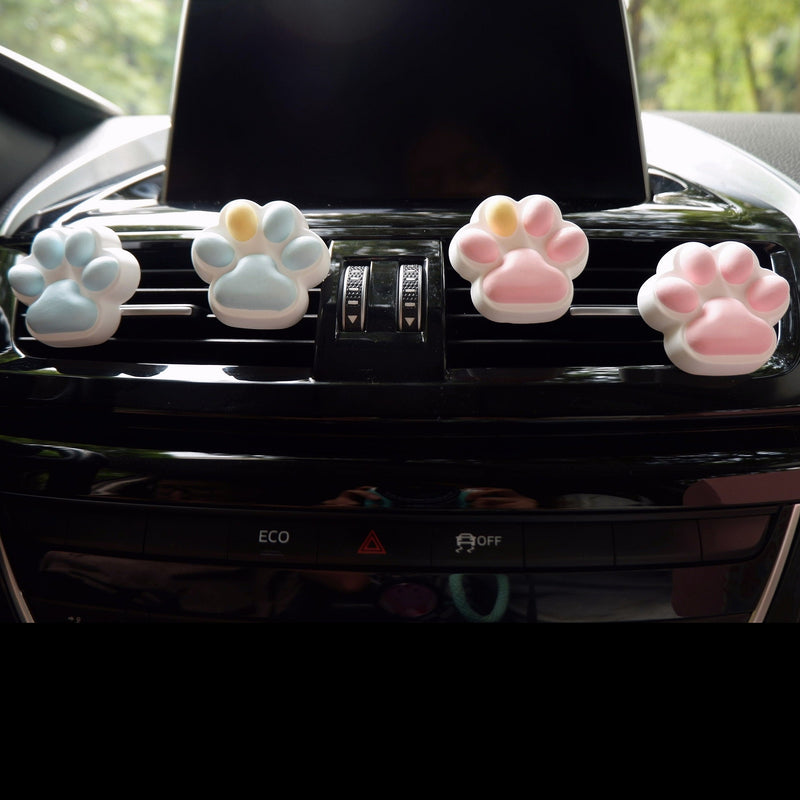 2Pcs/4Pcs Car Vent Clips Air Freshener, Cute Cat Paw Car Accessory for Women/Teen, Kawaii Car Interior Decor, Car Mask Hanger, Gift for Her